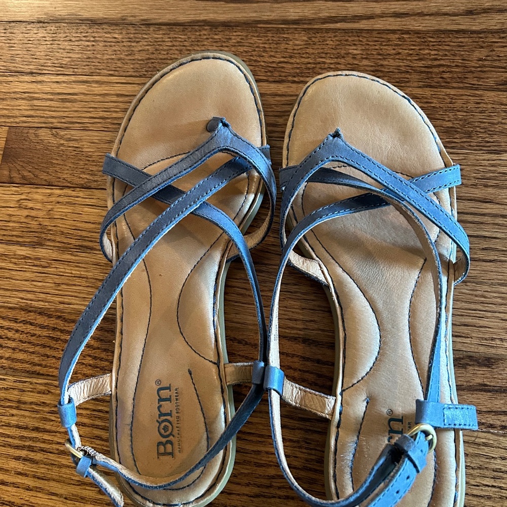 Born Mai Sandals (women's). Size 7.5